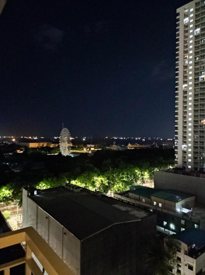 Schoenes Apartment Mit Pool-Nutzung Manila Exterior foto